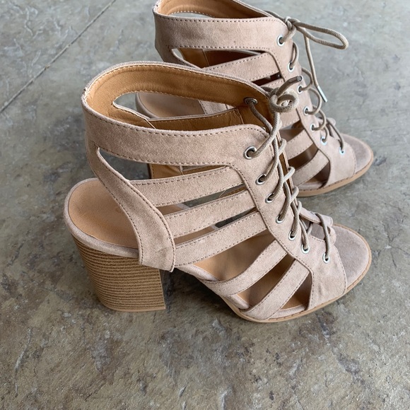 New Heels - Picture 2 of 3